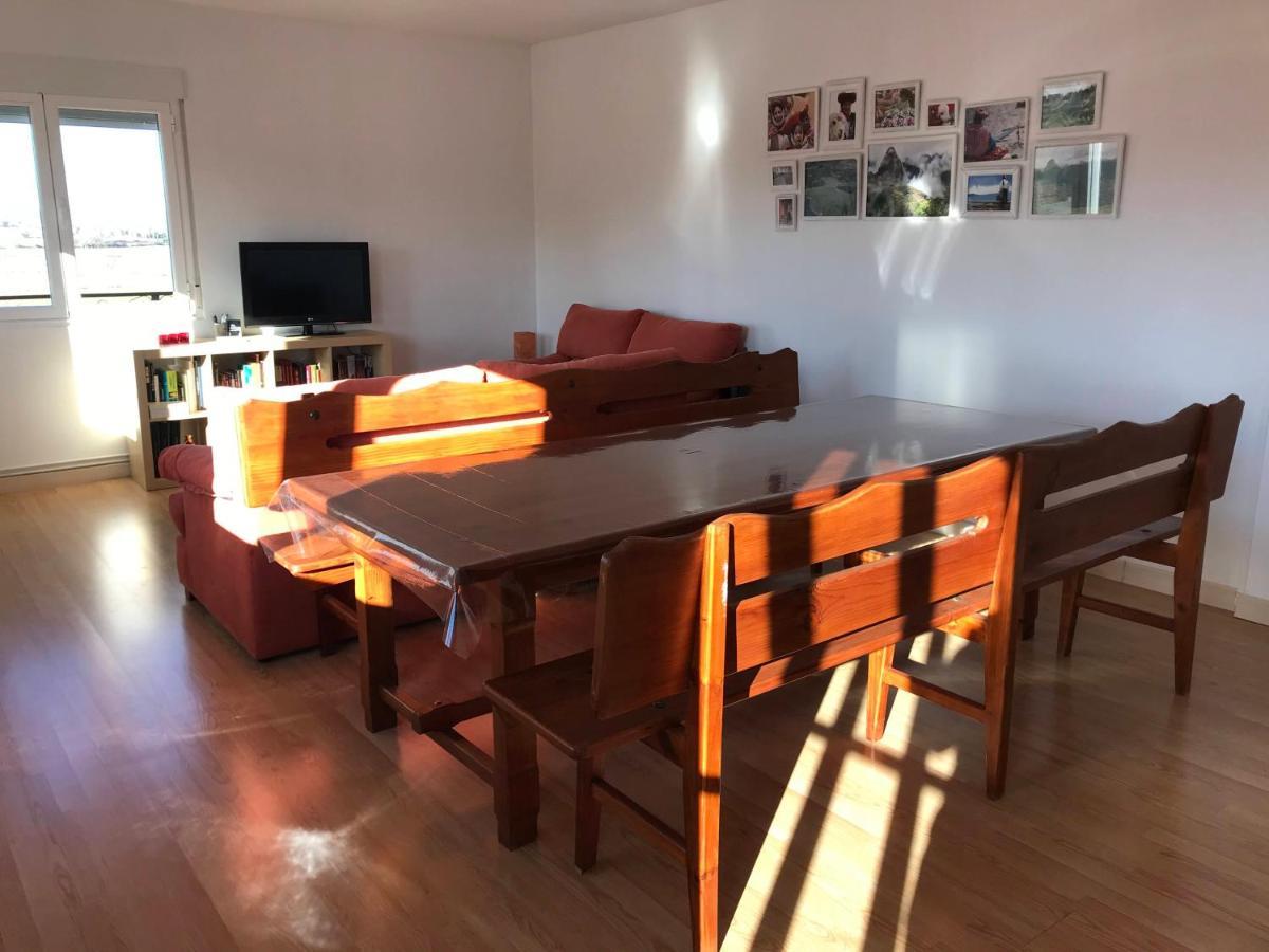 Lar Do Vento Apartment Calzadilla de Tera Luaran gambar