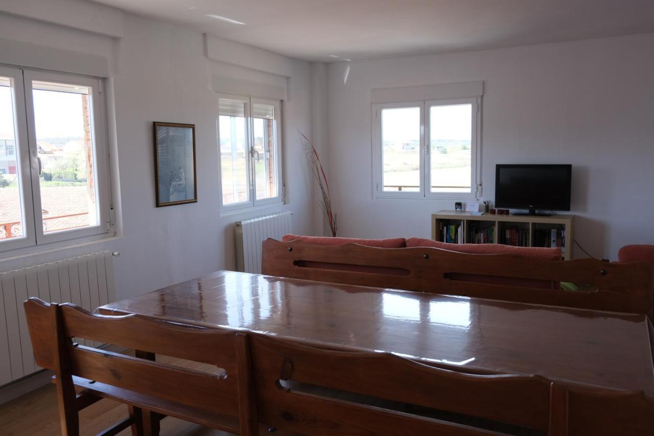 Lar Do Vento Apartment Calzadilla de Tera Luaran gambar